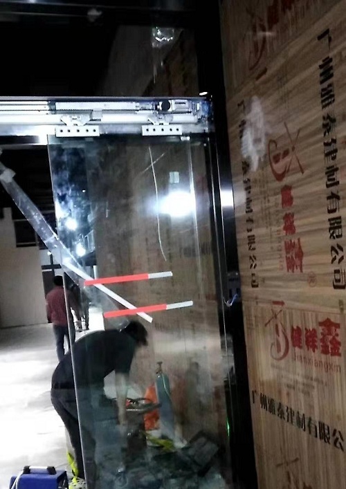 商場(chǎng)自動(dòng)門案例