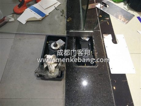 地彈簧門鎖怎么安裝,地彈簧門鎖安裝方法